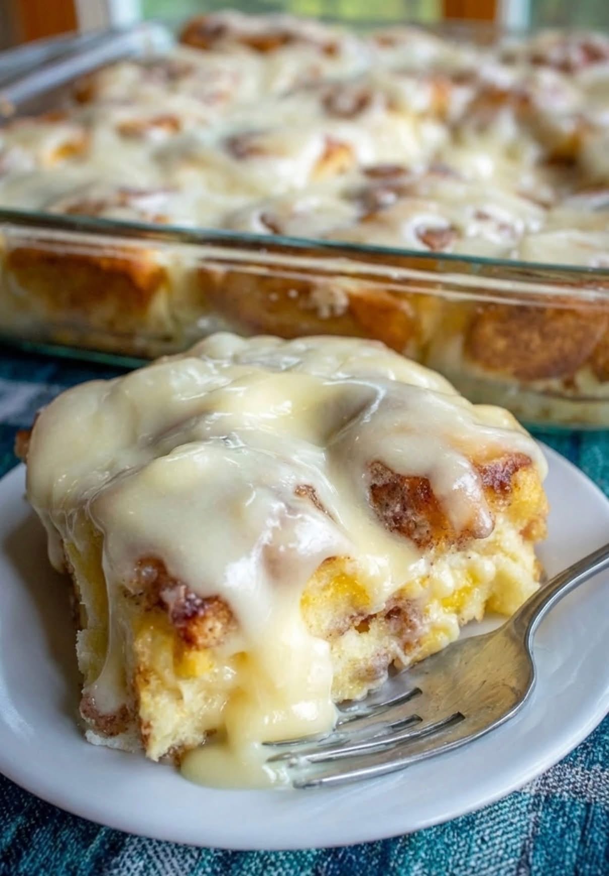Cinnamon Roll Bread Pudding - Recipes & Tips
